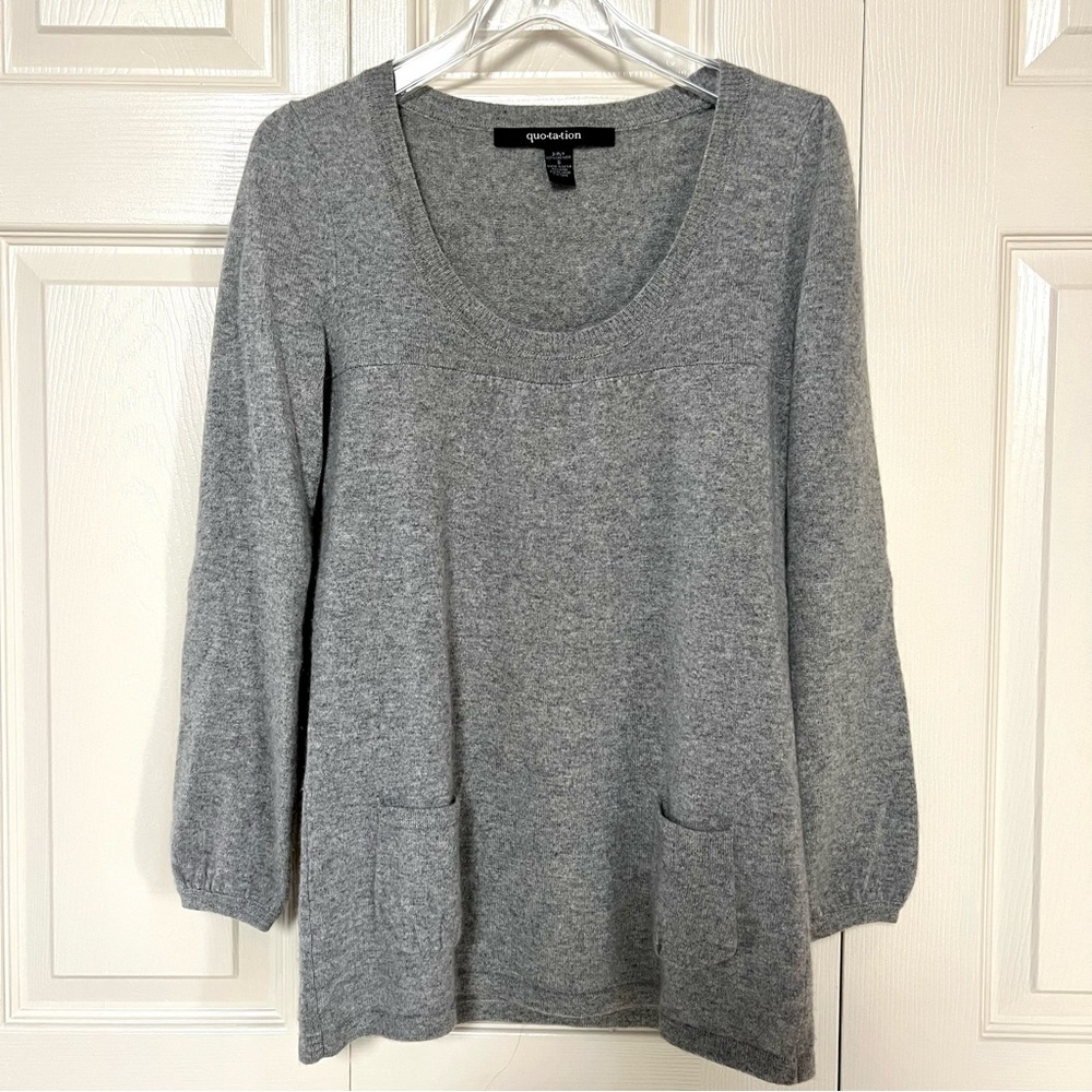 Quotation Light Gray Scoop Neck Cashmere Sweater w/ Front Pockets